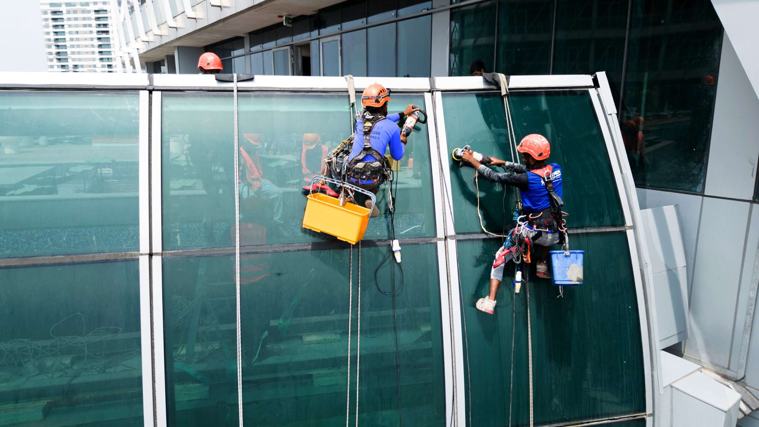 ITC Ratnadipa Colombo One Rope Access Facade Cleaning by Spider Technologies: Your One-Stop Rope Access Solution Provider for Industrial, Commercial, and Residential Buildings in Sri Lanka.