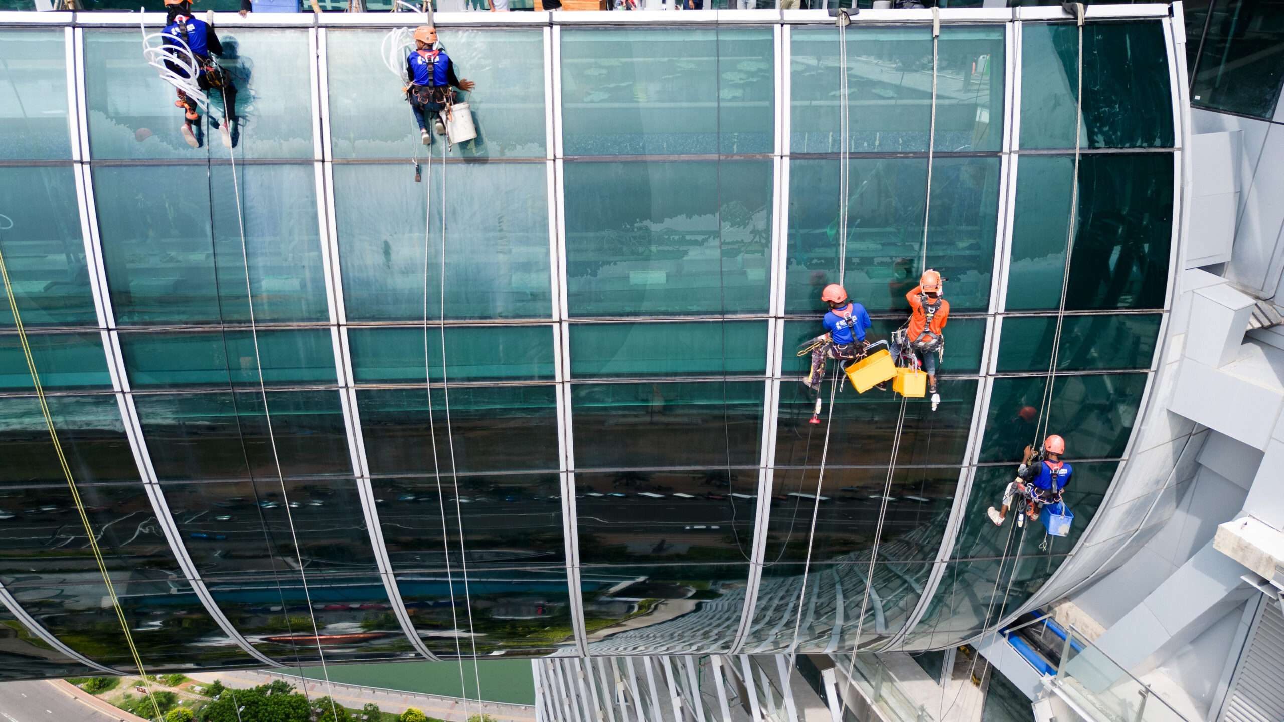 ITC Ratnadipa Colombo One Rope Access Facade Cleaning by Spider Technologies: Your One-Stop Rope Access Solution Provider for Industrial, Commercial, and Residential Buildings in Sri Lanka.