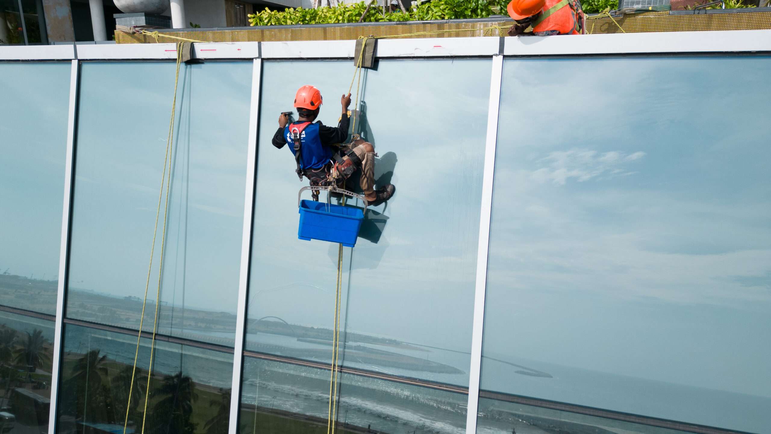 ITC Ratnadipa Colombo One Rope Access Facade Cleaning by Spider Technologies: Your One-Stop Rope Access Solution Provider for Industrial, Commercial, and Residential Buildings in Sri Lanka.